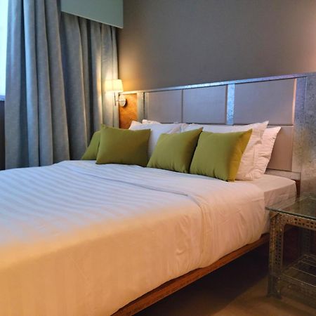 Ind Hotel Хонконг Екстериор снимка
