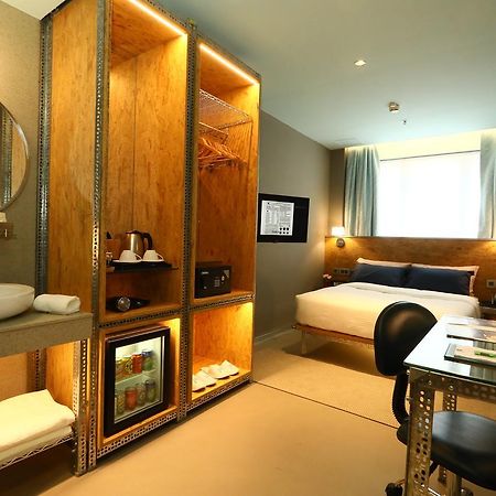 Ind Hotel Хонконг Екстериор снимка