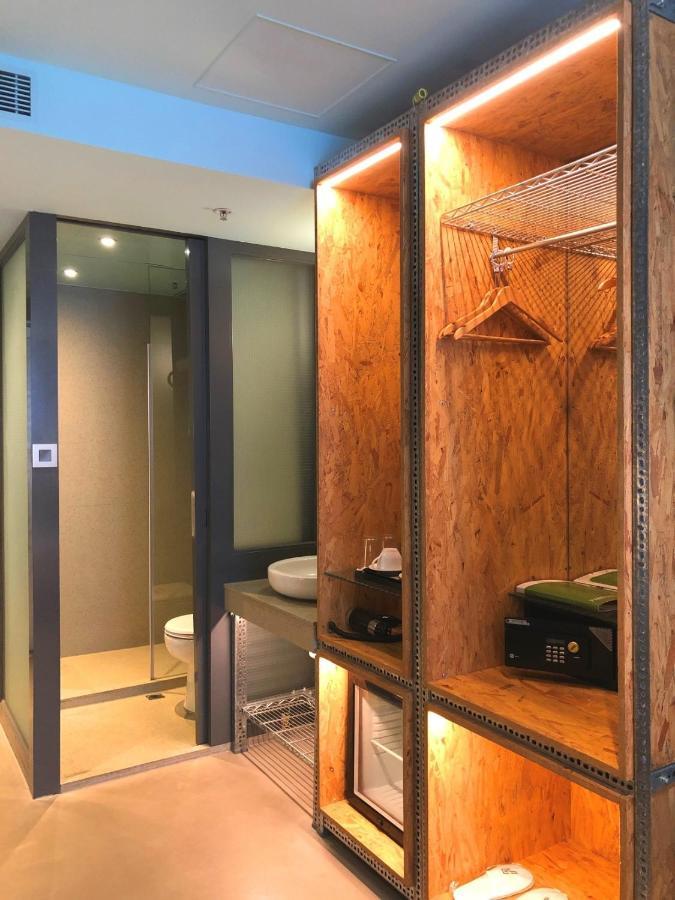 Ind Hotel Хонконг Екстериор снимка