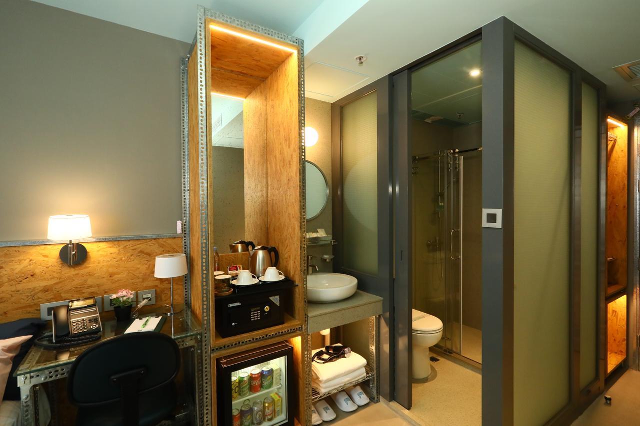 Ind Hotel Хонконг Екстериор снимка