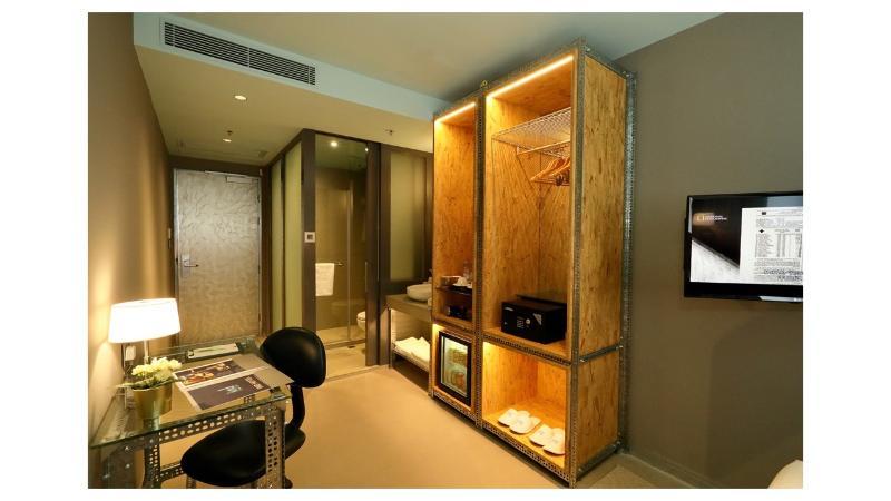 Ind Hotel Хонконг Екстериор снимка