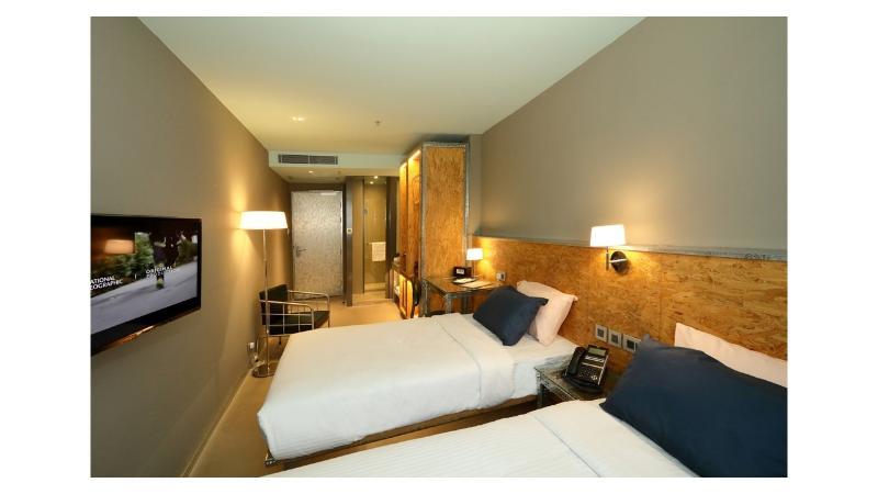 Ind Hotel Хонконг Екстериор снимка